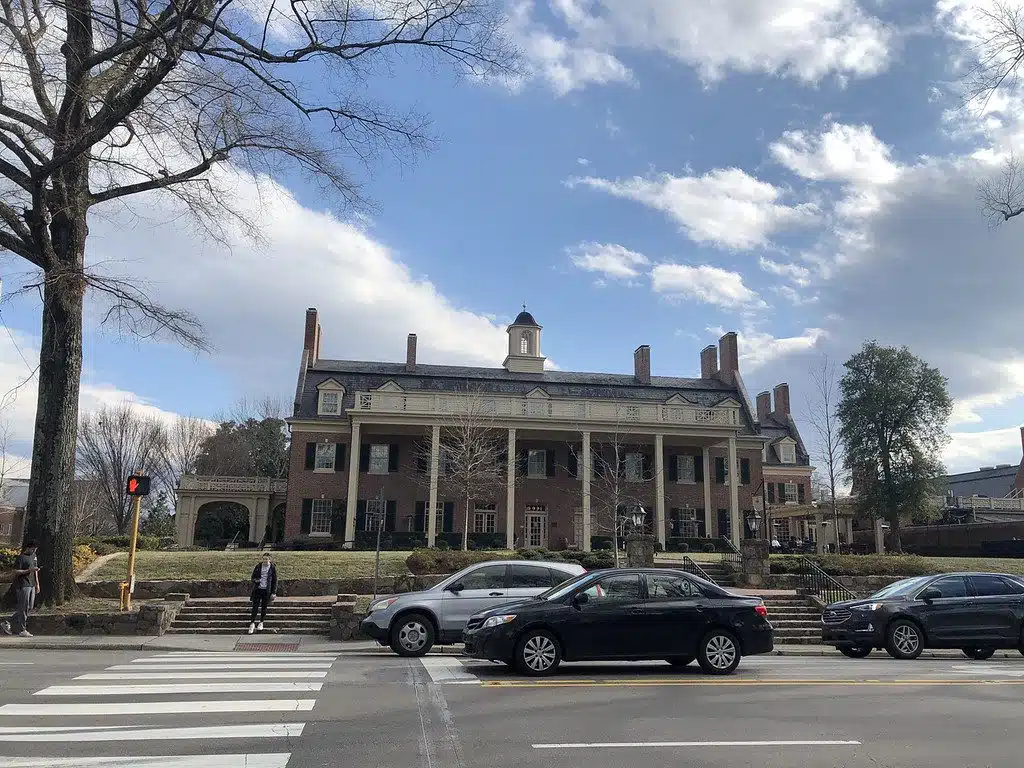 Southern Stays: Carolina Inn - This Is My South